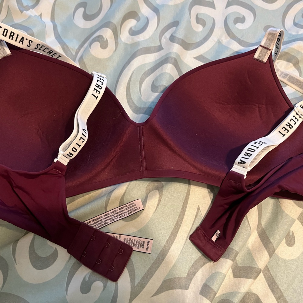 Victoria secret seamless bra